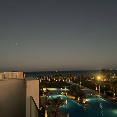 Ollystays Mangroovy Seaview 2Br Beach And Pool Free Access ฮูร์กาดา ภายนอก รูปภาพ